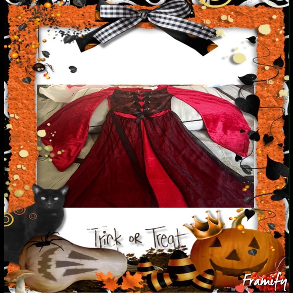 SOLD ........... costume 🎃 SOLD .........