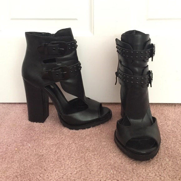 Bcbg all black heels with cut outs - Picture 2 of 3