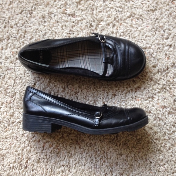 Mudd Shoes