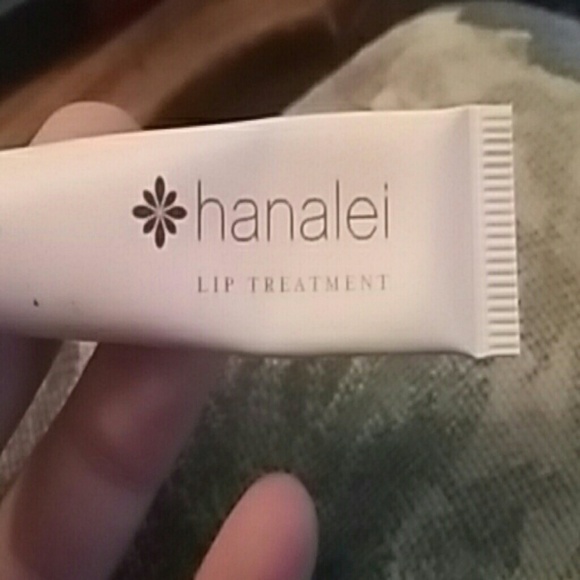 Hanalei lip treatment