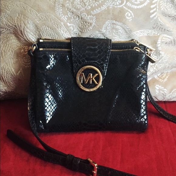 Michael Kors satchel, black snake skin pattern!