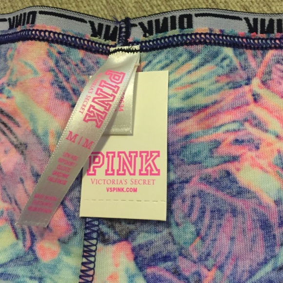 Victoria's Secret Pink Boyshort underwear - Picture 2 of 2