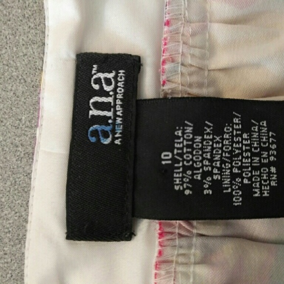 Dress - Picture 3 of 4