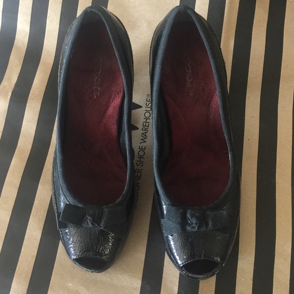Aerosoles peep toe heels