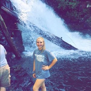 Meet your Posher, Alyssa