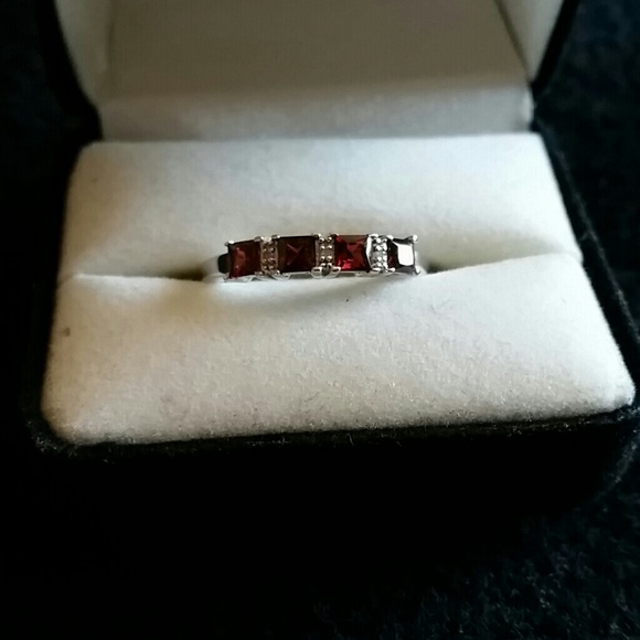 Sterling silver.925 Birthstone ring size 9