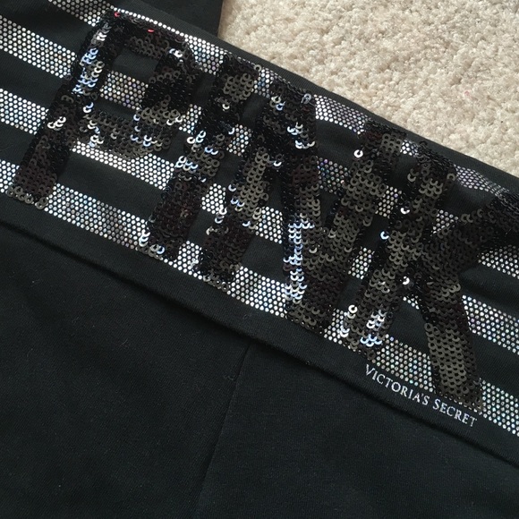 VS Pink Cropped Legging