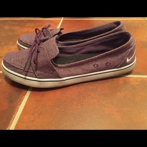 Women's Nike size 7.5