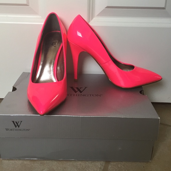 NWT neon pink heels - Picture 3 of 4