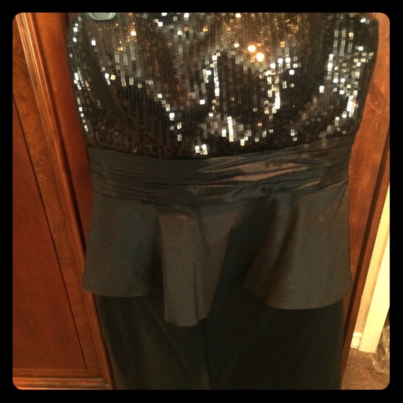 Black Sequined Calvin Klein Cocktail Dress - Picture 1 of 3
