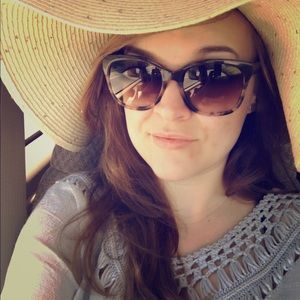 Meet your Posher, Melanie