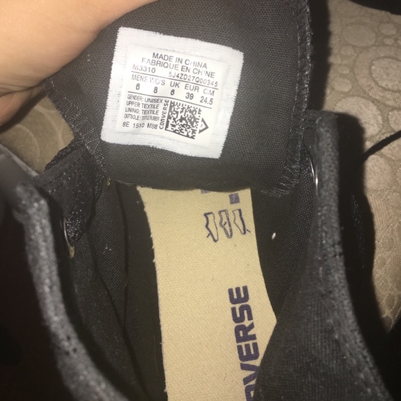 black converse - Picture 2 of 4