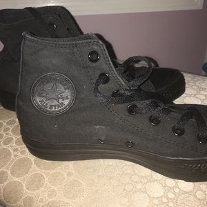 black converse