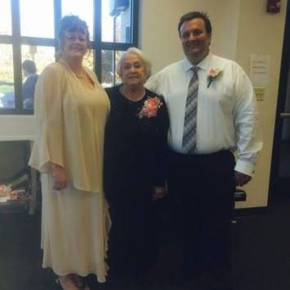 Meet your Posher, Debbie