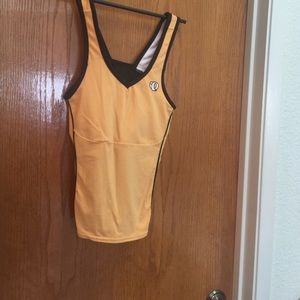 Pearl Izumi workout razorback mid too