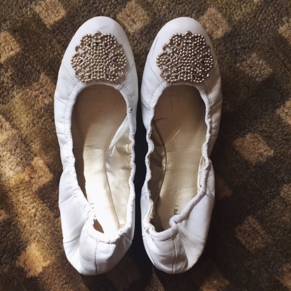Tahari Valerie White Embellished Ballet Flats