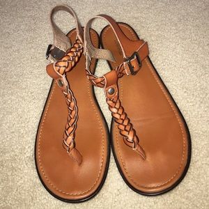 American Eagle sandals