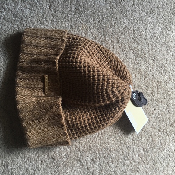 Michael kors hat