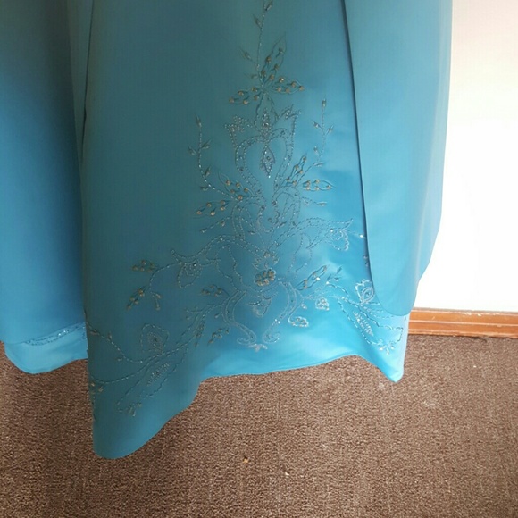 Turquoise/aqua prom dress with pocket and handbag - Picture 3 of 4