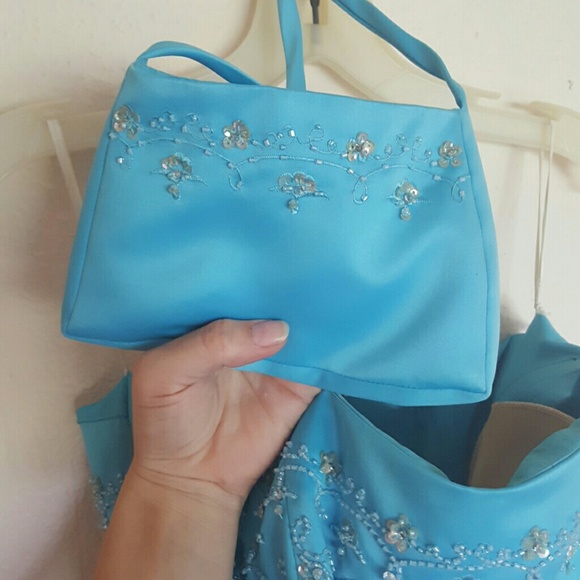 Turquoise/aqua prom dress with pocket and handbag - Picture 4 of 4