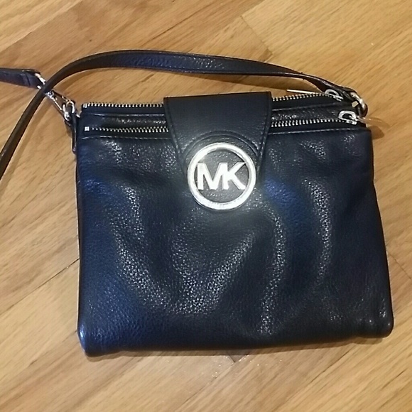 Michael kors cross body bag