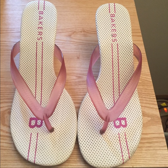 Sandals - Picture 2 of 3