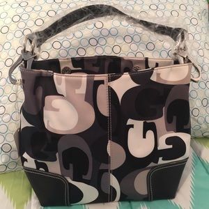 NWT medium sized handbag