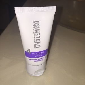 Rodan and Fields Unblemish Oil Control Lotion