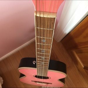 Daisy Rock 14-6260 Wildwood Acoustic Guitar Pink