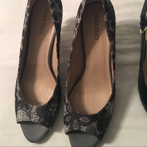 Ellen Tracy gray & white textured peep toe heels - Picture 1 of 2
