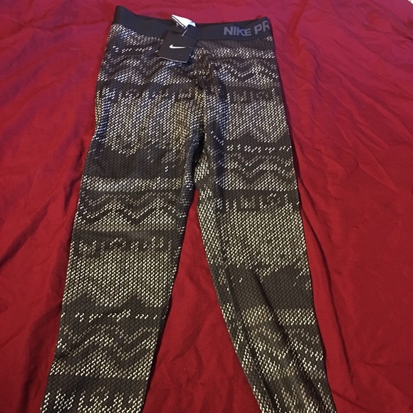 Nike pro compression tights