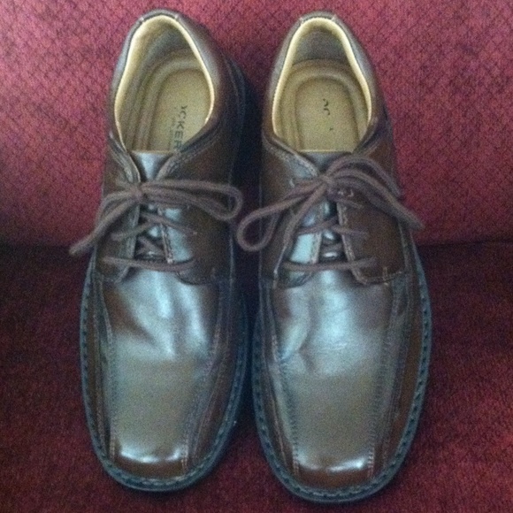 Business casual Classic Dockers. Size 7 and EUC!