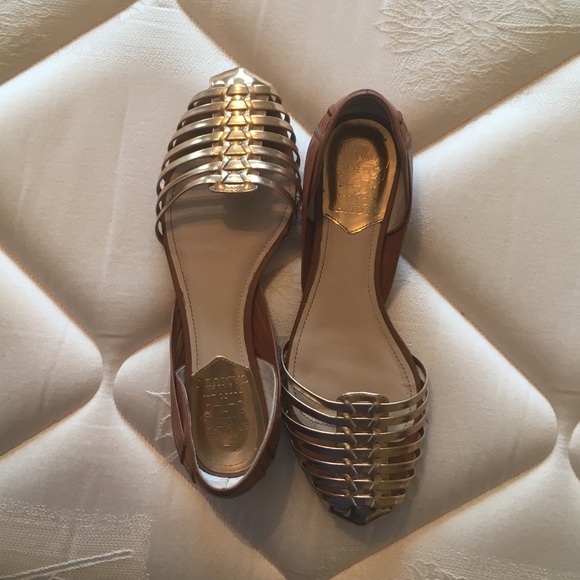Vince Camuto flats