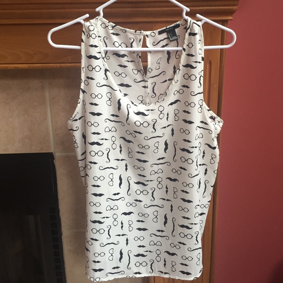 Forever 21 Tank/ Size: L