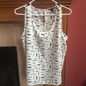Forever 21 Tank/ Size: L