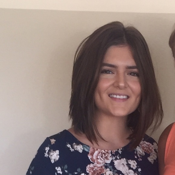 Meet your Posher, Hayley