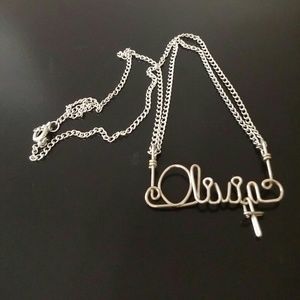 Necklace with the name OLIVIA