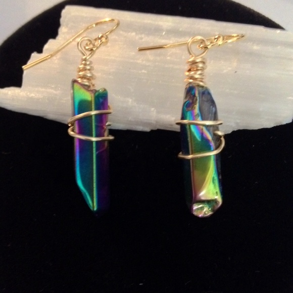 🔮New Titanium Crystal Earrings - Picture 2 of 3