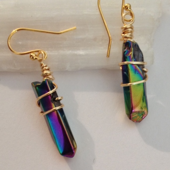 🔮New Titanium Crystal Earrings - Picture 3 of 3