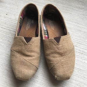 Burlap toms