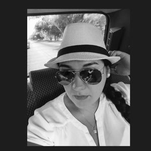 Meet your Posher, Carolina