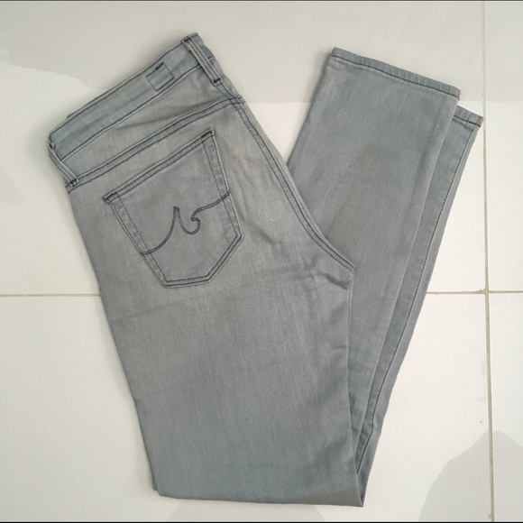 ⭐️SALE: AG LT DENIM SKINNY ANKLE JEANS (27)