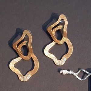 Oscar de la Renta Earrings