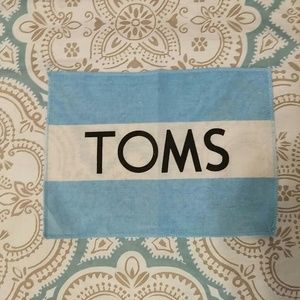 Tom's Cloth