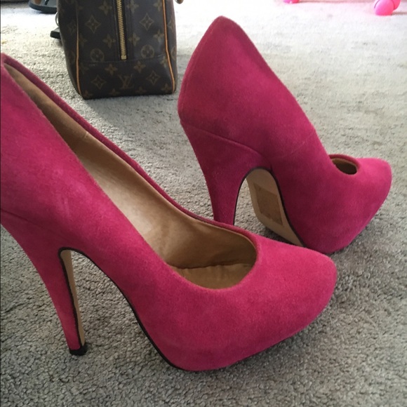 Pinks pumps - Picture 1 of 2