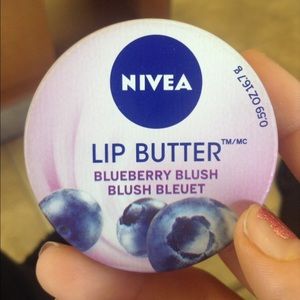 Blueberry Blush Nivea Lip Butter