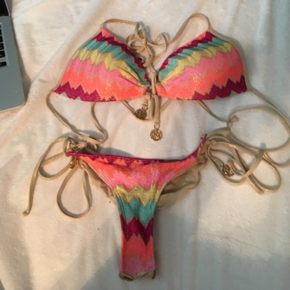 Luli fama bikini