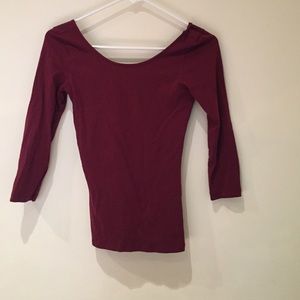 3/4 sleeve maroon top