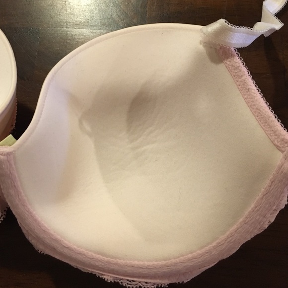 SALE! ✨💘 VS 36 D Dream Angles Bra - Picture 4 of 4