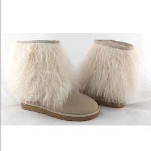 Furry uggs